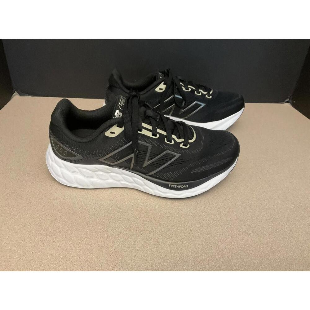 New! Womens New Balance Fresh Foam 680v8 Running Shoes. Size 6.5D Wide. Awesome!